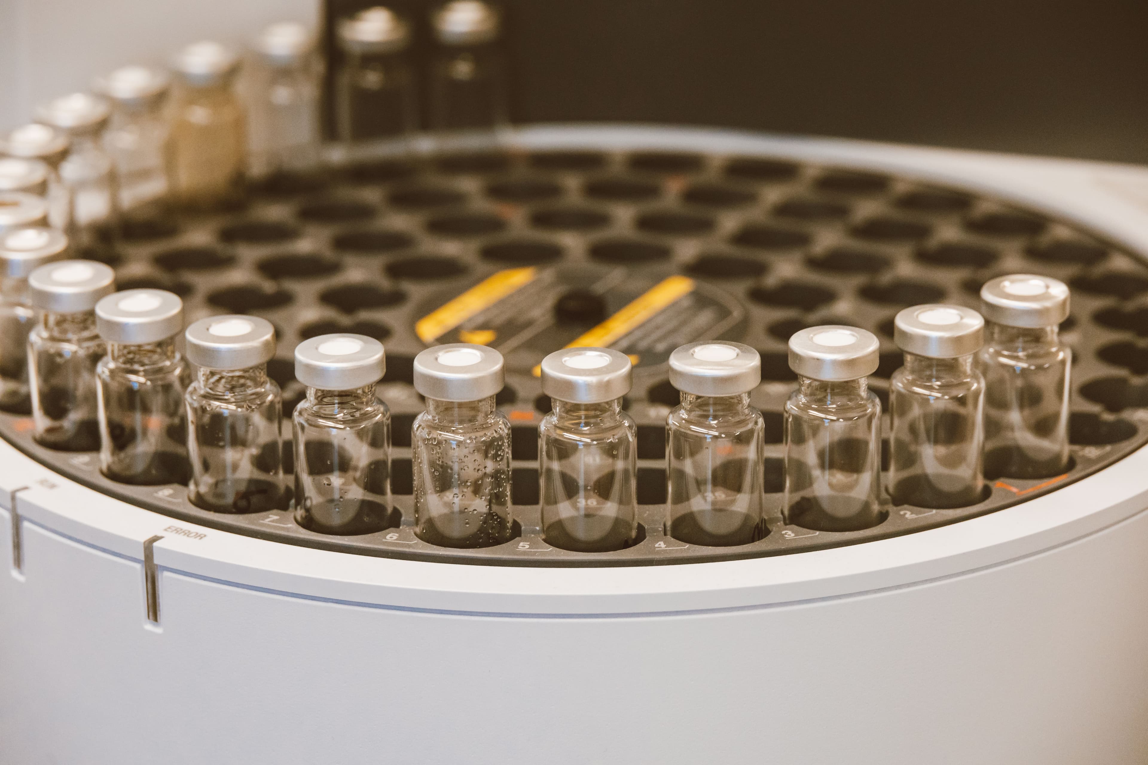 Sample vials loaded in an autosampler tray